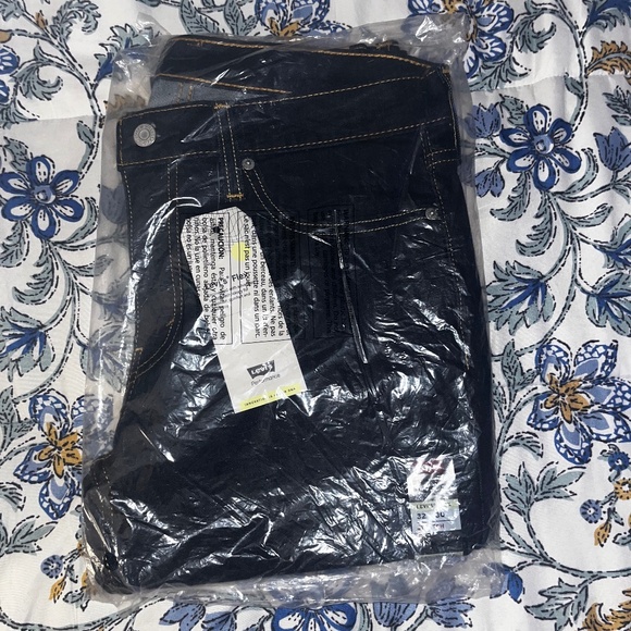 Levi’s FLEX 511 Jeans - Picture 1 of 3